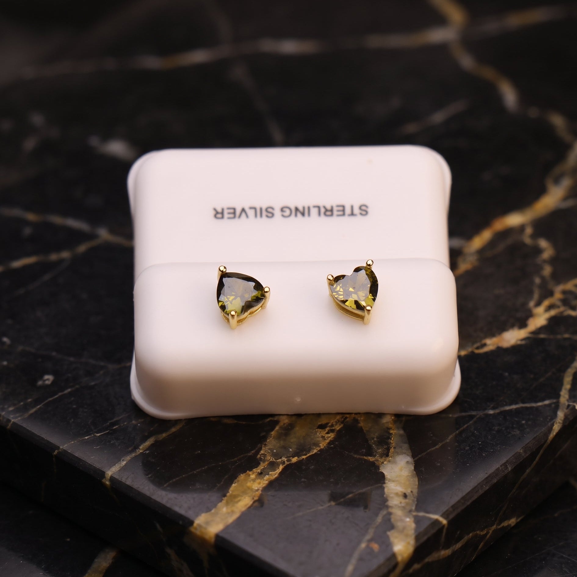 peridot earrings heart