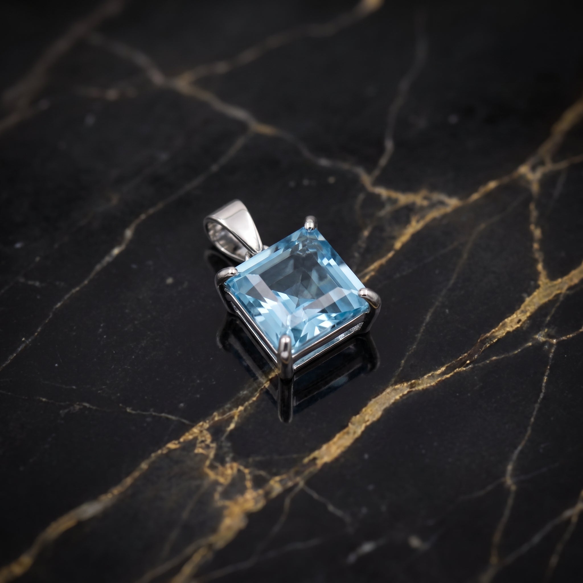 Blue Topaz Square Semi Precious Natural Pendant 925 Sterling Silver 9mm
